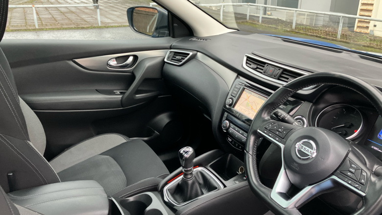 Nissan Qashqai 1.5 dCi 115 N-Connecta 5dr Diesel Hatchback